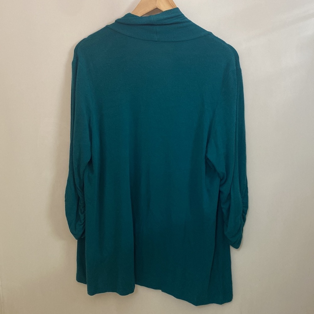Sweater - Picture 2 of 7